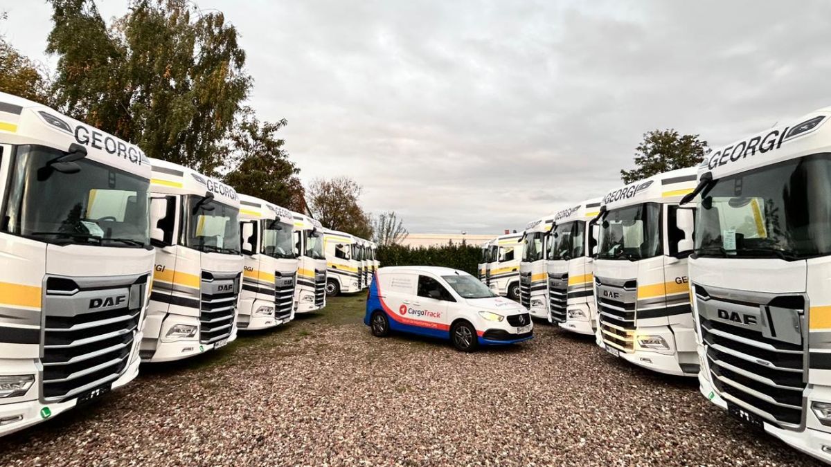 Realitatea CargoTrack — montaje pe flote, camioane reale, soluție gândită pentru transportatori, nu pentru consumatori finali.